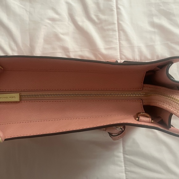 Michael Kors Dillon Leather Satchel Bag - Picture 3 of 10